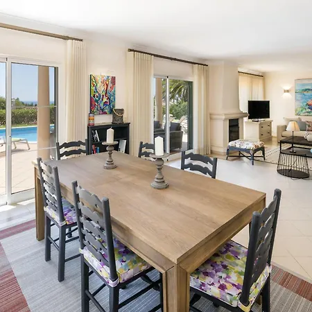 Vale De Lobo With Pool By Homing ואלה דה לובו